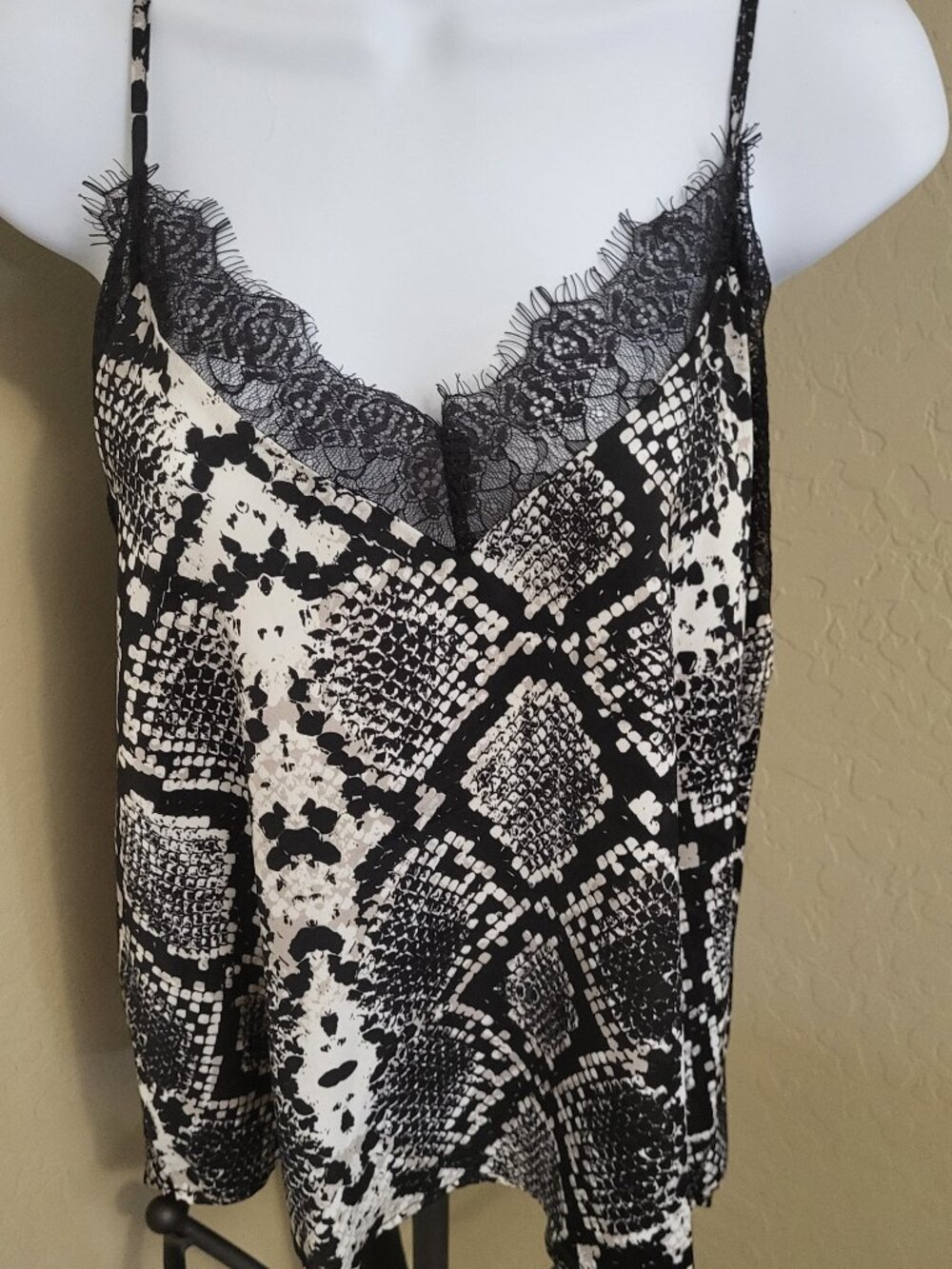 Eyelash Lace Trim Spaghetti Strap Cami